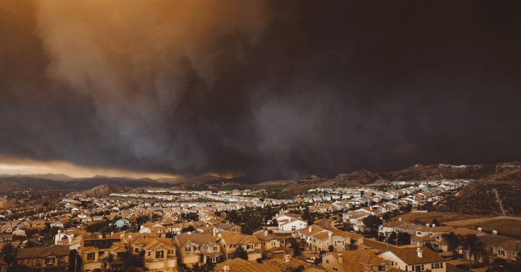 California wildfire threatens a residential area and creating a new for Mandatory Evacuation